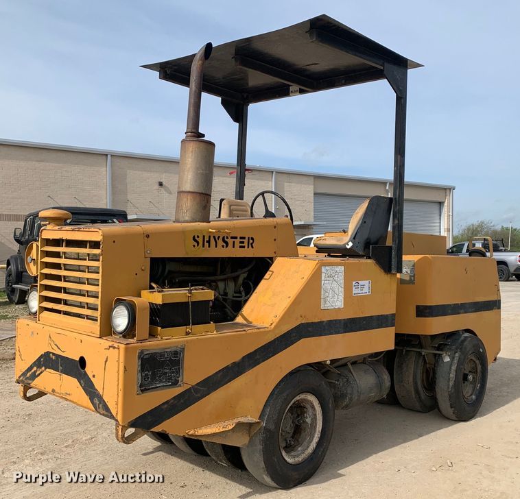 Hyster C530A pneumatic roller - DM7788