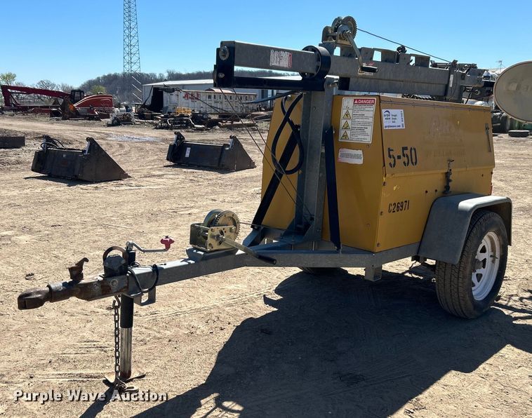 Warren Power Systems WCN-64-MH light plant - DO1021