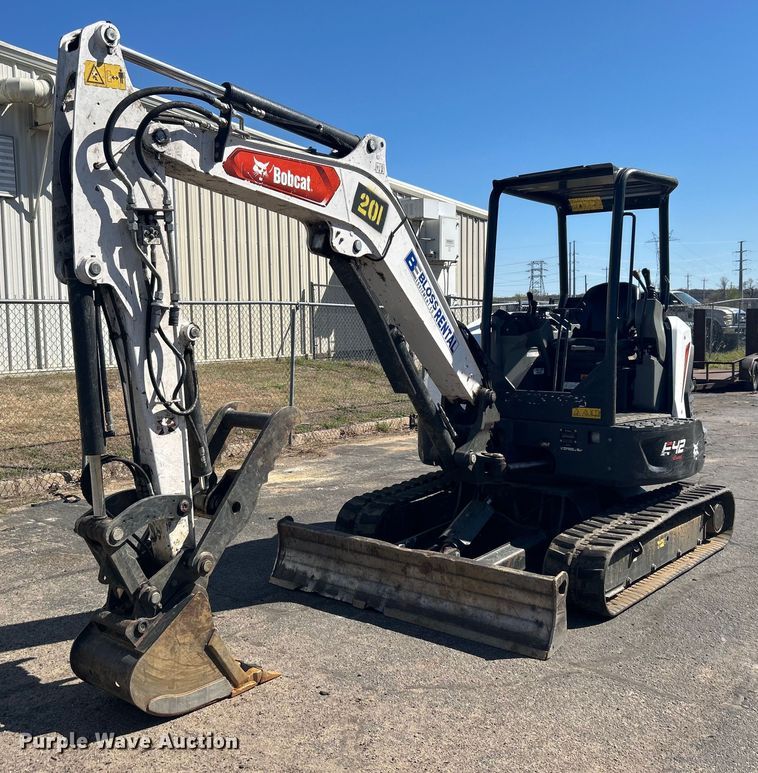 2022 Bobcat  E42 mini excavator - DO1042