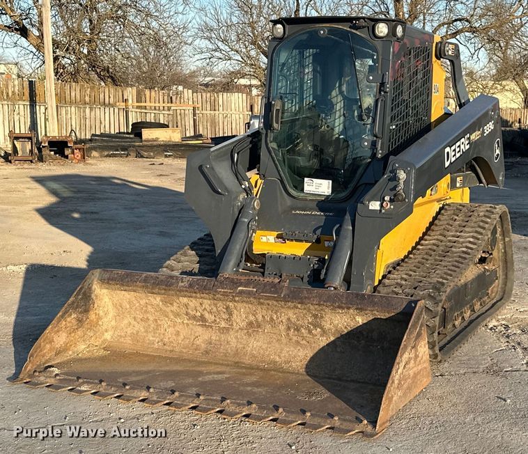 2017 John Deere 333G tracked skid steer loader - DQ6448