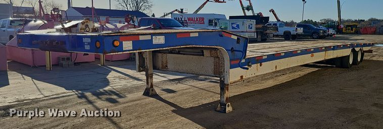 2006 Landoll Corporation 930E drop tilt deck equipment trailer - DQ8584