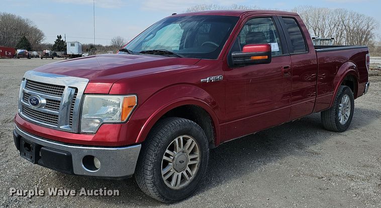 2010 Ford F150 Lariat SuperCab pickup truck - DQ8625