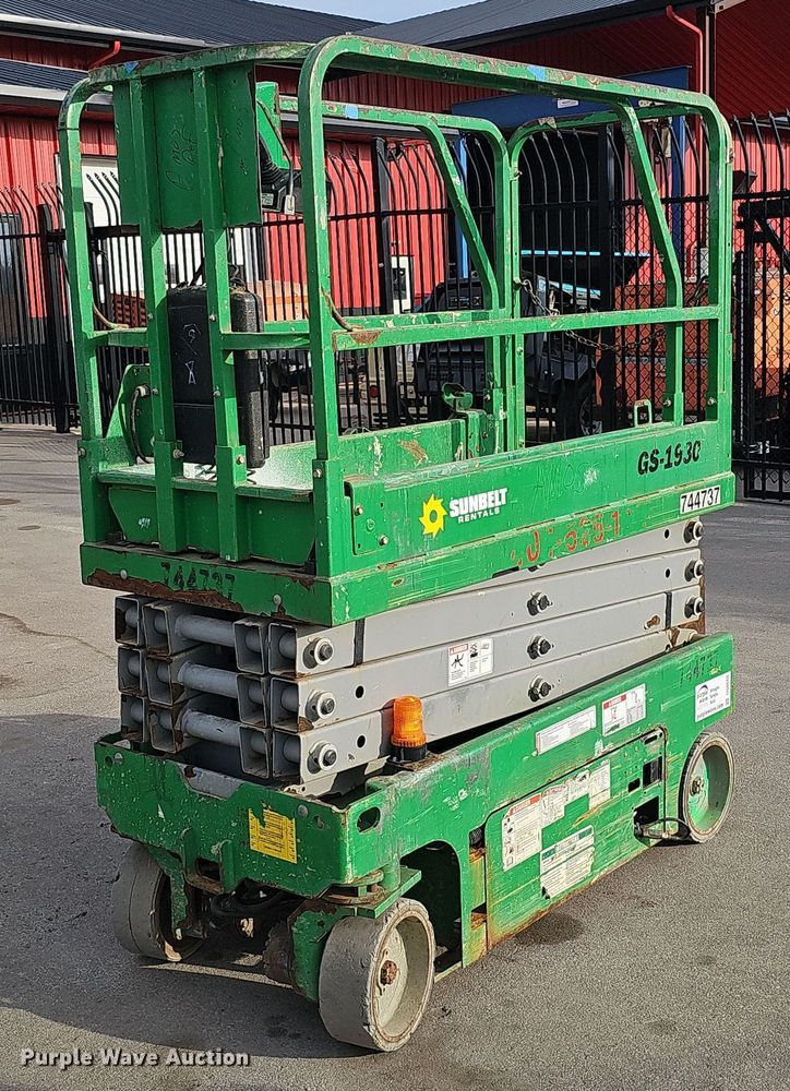 2015 Genie GS-1930 scissor lift - DQ8660