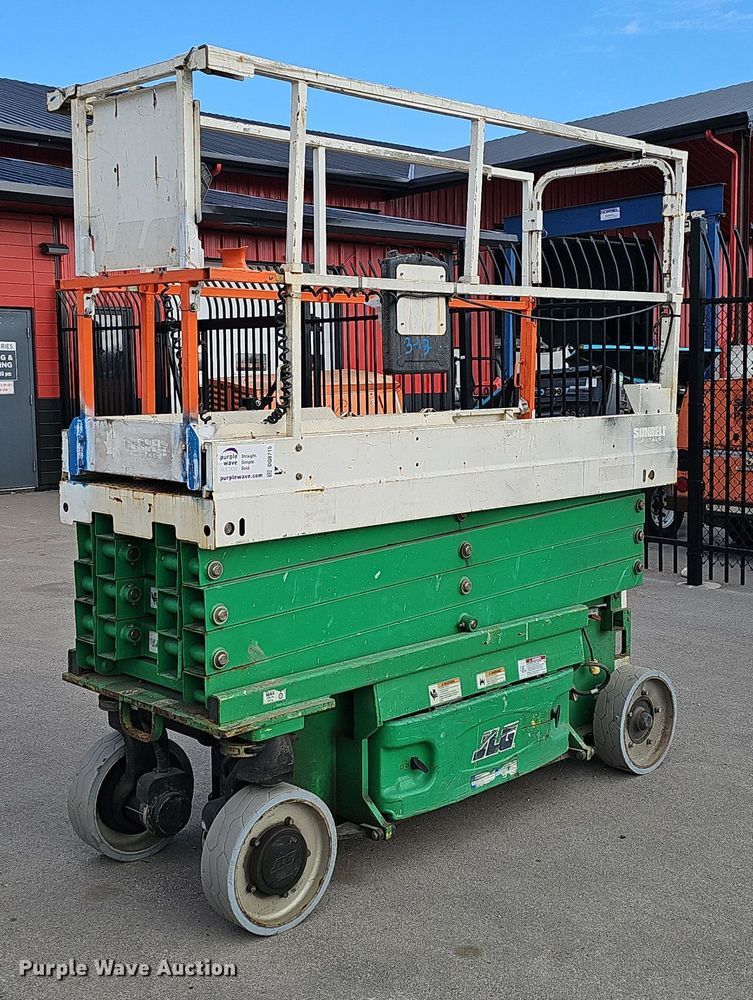 2015 JLG 2632 ES scissor lift - DQ8715