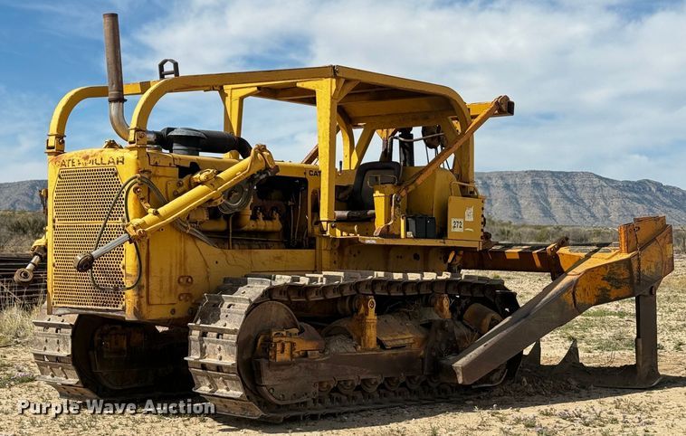 1971 Caterpillar  D8H dozer - EH3852