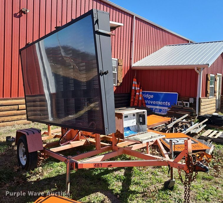2003 Wanco WILMB-S-LL(A)M message board trailer - EJ6120