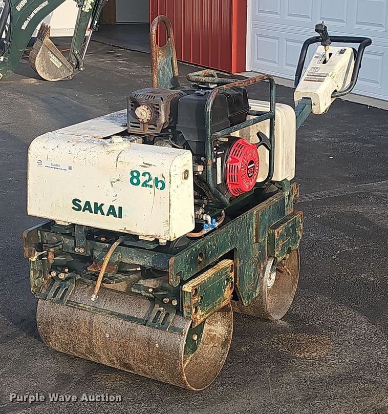 Sakai HS67ST walk behind double roller compactor - EJ6181
