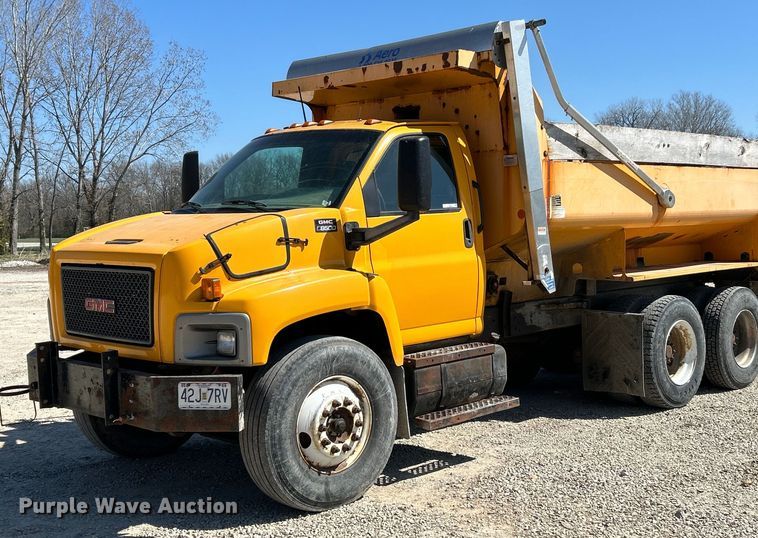 2006 GMC C8500 dump truck - EK4337