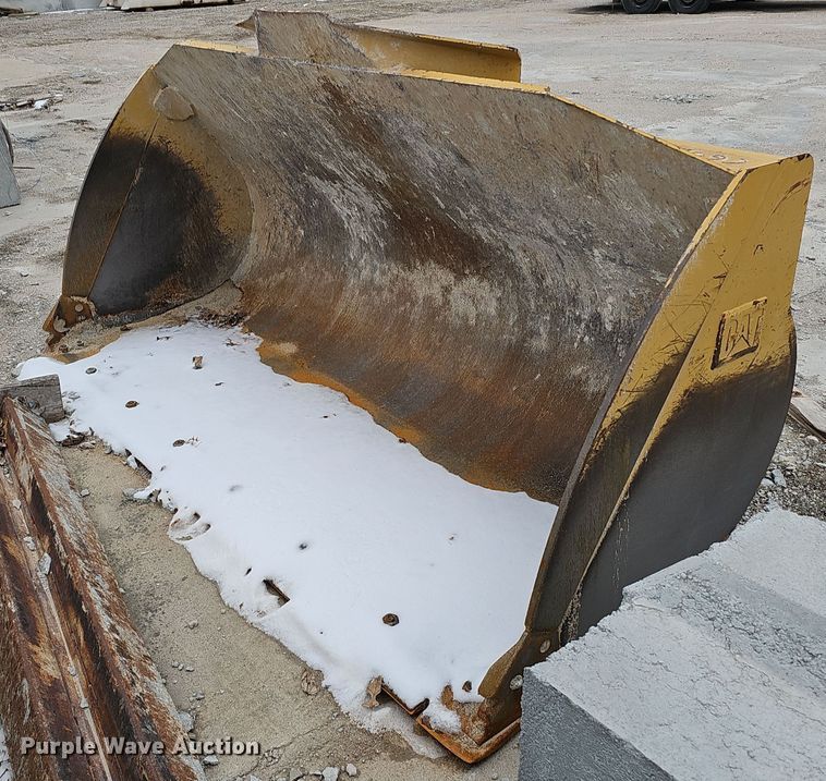 Caterpillar 100" W wheel loader bucket - IO9885