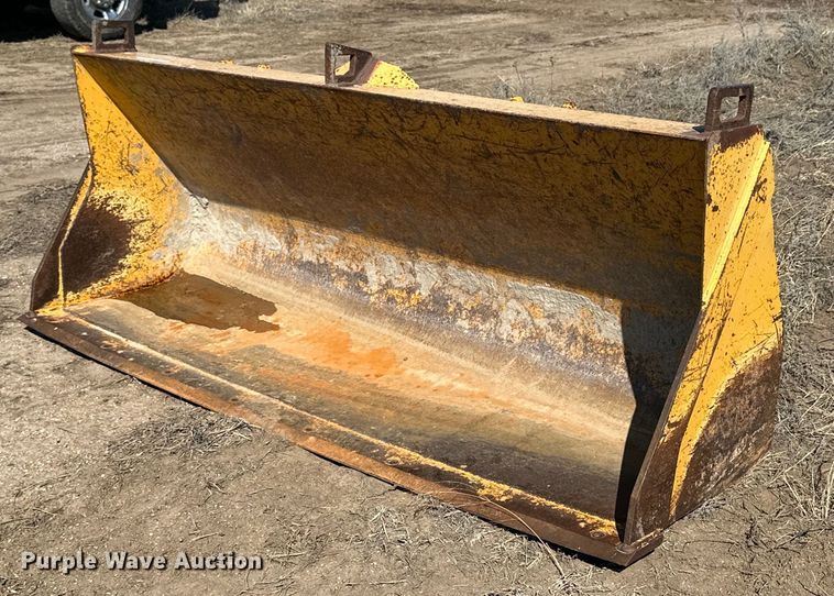 John Deere AT308080 backhoe bucket - OE9012