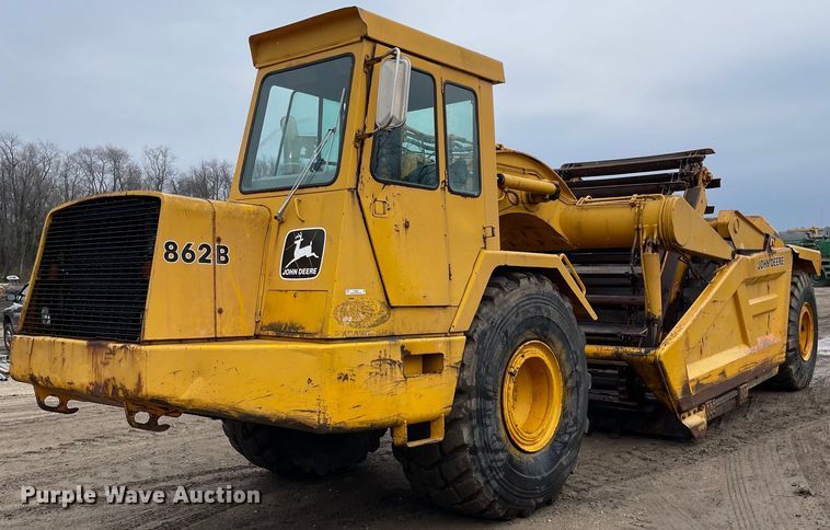 1989 John Deere  862B elevating scraper - OG9863