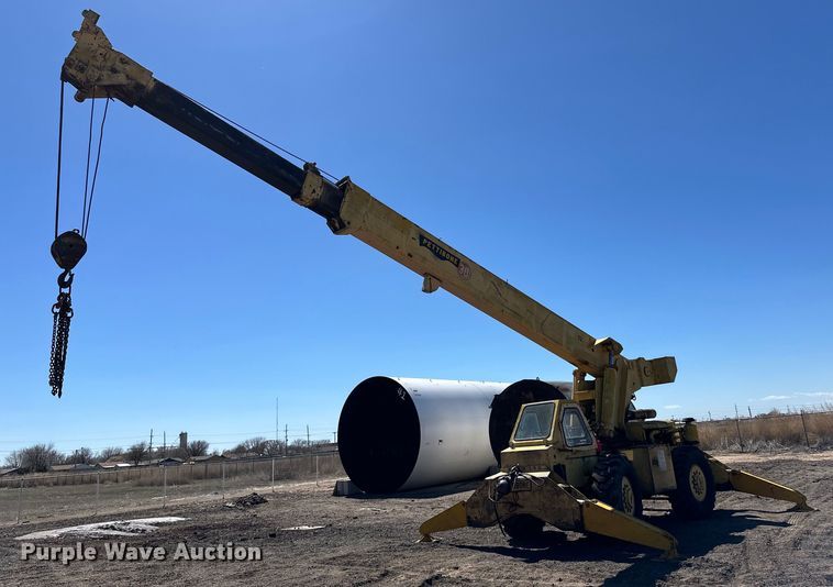1975 Pettibone  30 crane - OI9323