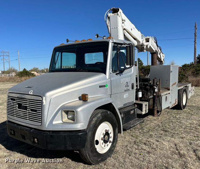 1997 Freightliner FL80 crane truck - OI9336