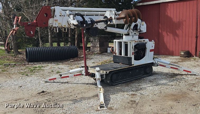 2006 EZ Hauler  3800 mini digger derrick - OK9844