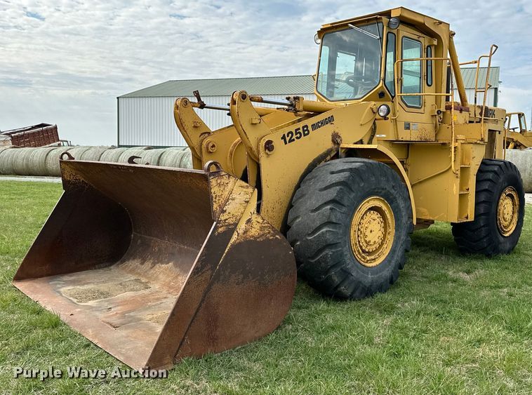 1977 Clark 125B wheel loader - OM9331