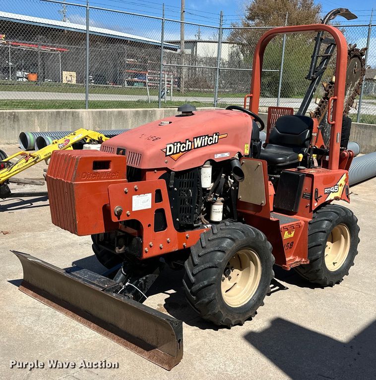 2017 Ditch Witch  RT45 trencher - OM9354