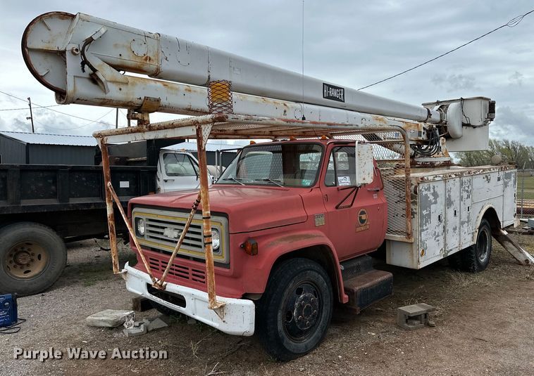 1978 Chevrolet C60 bucket truck - DG4310