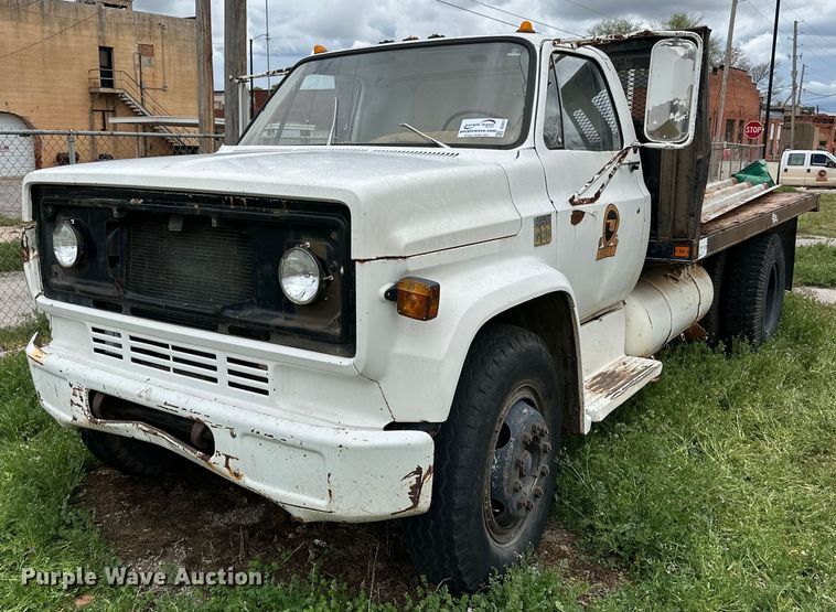 1979 Chevrolet C60 flatbed truck - DG4317