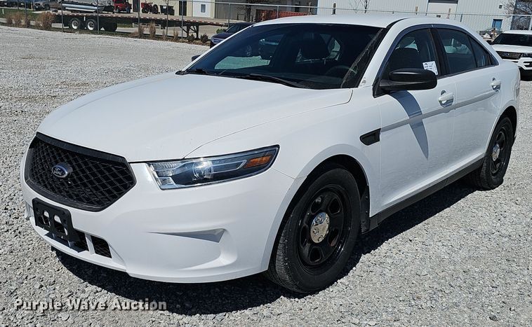 2015 Ford Taurus Police Interceptor  - DQ8711