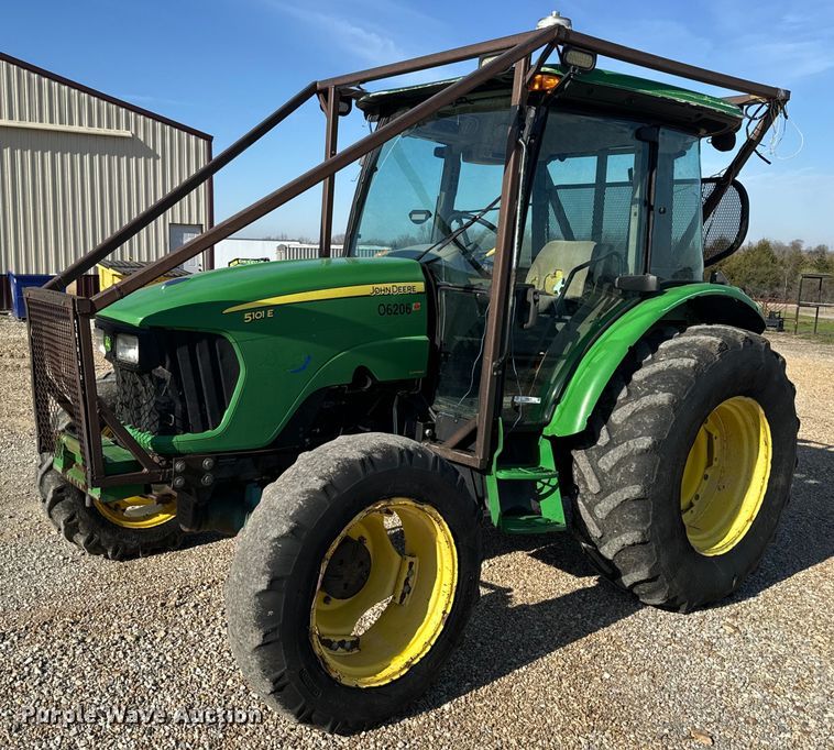 2009 John Deere 5101E MFWD tractor - EH6639