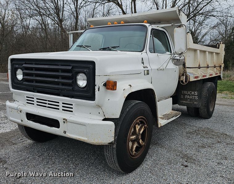 1984 Chevrolet C70 dump truck - EJ6200
