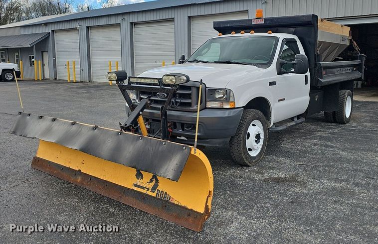 2004 Ford  F550 Super Duty XL dump truck - EJ6242