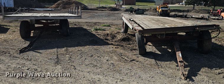 (2) hay wagons - IO9892