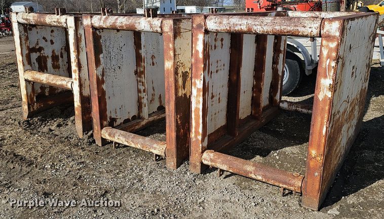 (3) trench boxes - IO9895