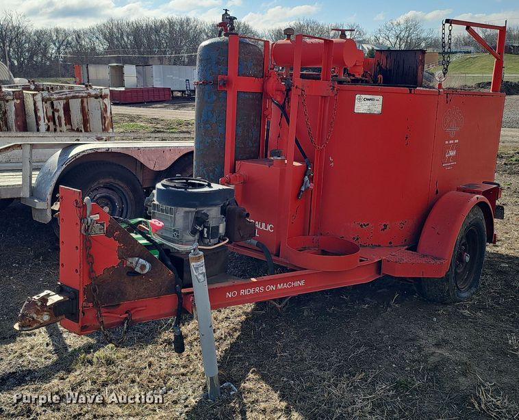 1991 Crafco Inc EZ Pour melter applicator - IO9897