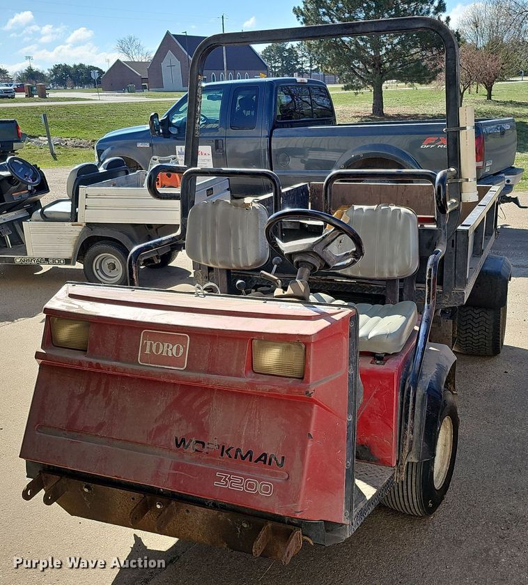 Toro Workman 3200 utility vehicle - IO9901