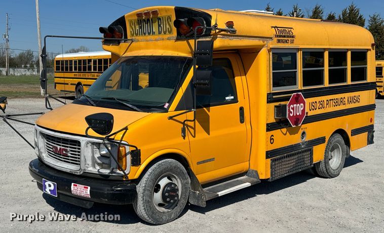 1999 GMC Savana 3500 school bus - ND9138