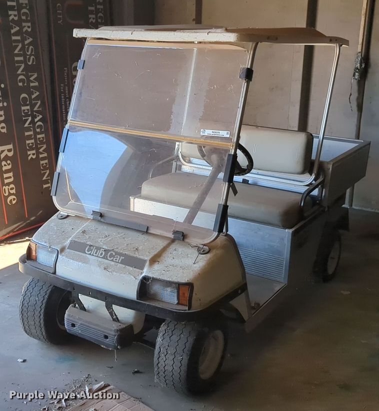 2012 Club Car Carryall 1 golf cart - NG9370