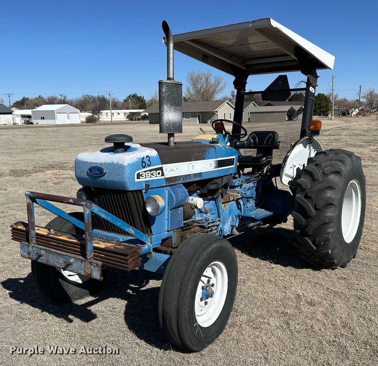Ford 3930 tractor - OI9320