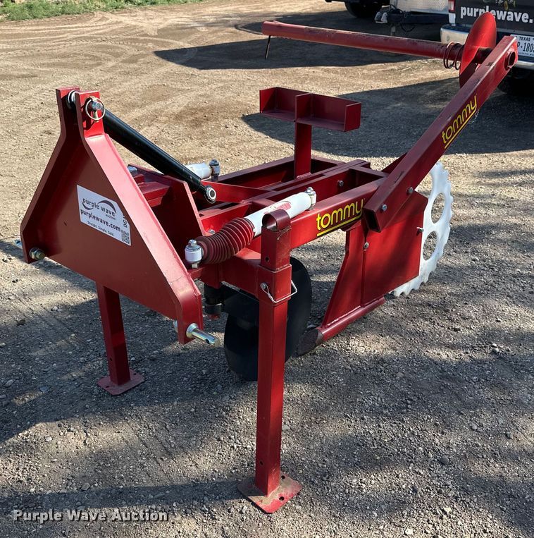 Tommy silt fence plow - DG4326