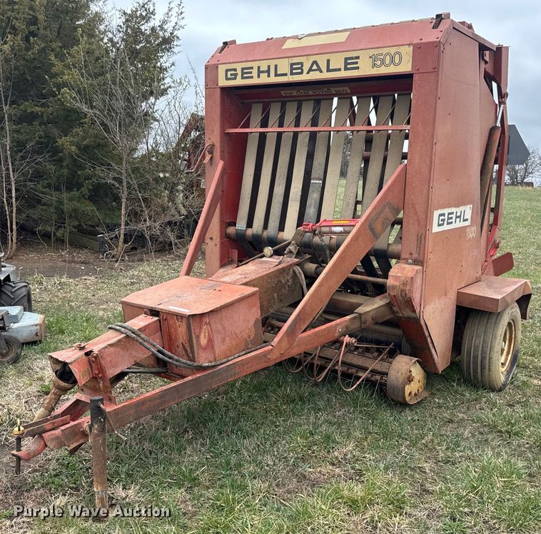 Gehl 1500 round baler - EH5377