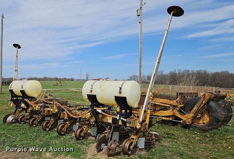 Buffalo  7530-8-30 planter - EI3672