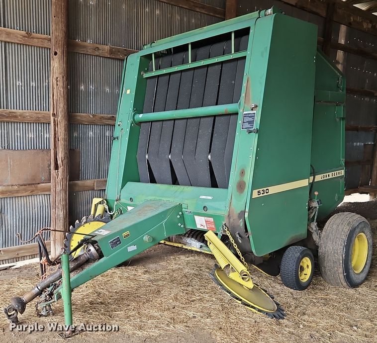 1986 John Deere 530 round baler - EI3674