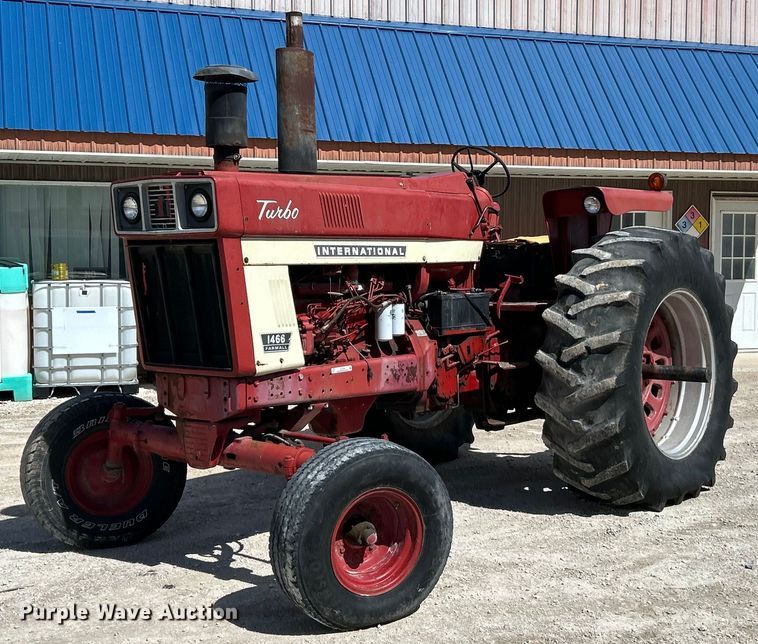 1974 International Farmall 1466  tractor - EK4458