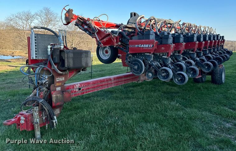 2009 Case IH 1240 Early Riser split row planter - NT9074