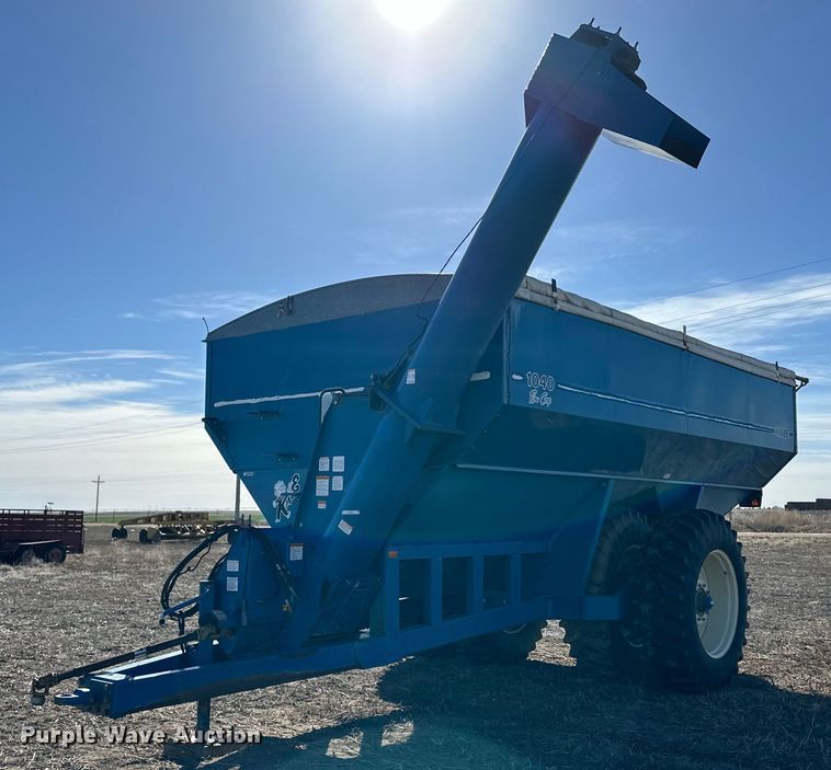 Kinze 1040 grain cart - OA9593