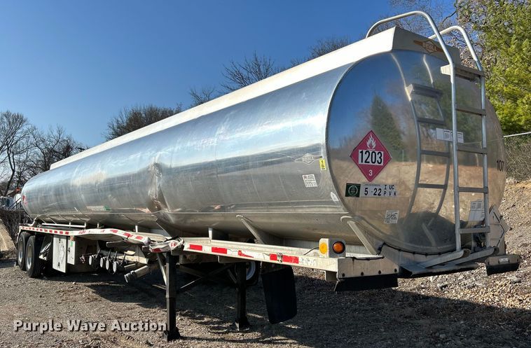 2007 Beall BAST-95-4-SB tank trailer - EK4179