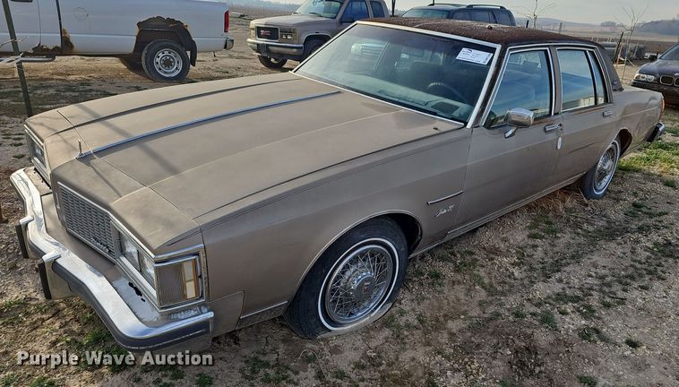 1984 Oldsmobile Delta 88 Royale  - DM1589