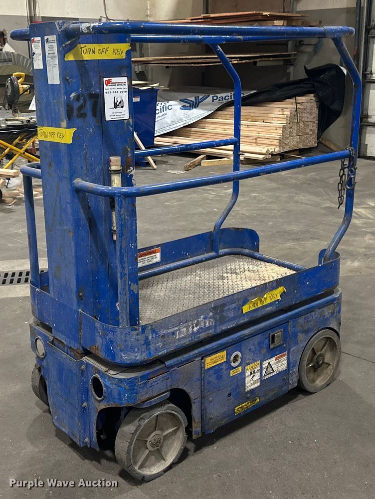 Upright  TM12 vertical lift - DQ0740