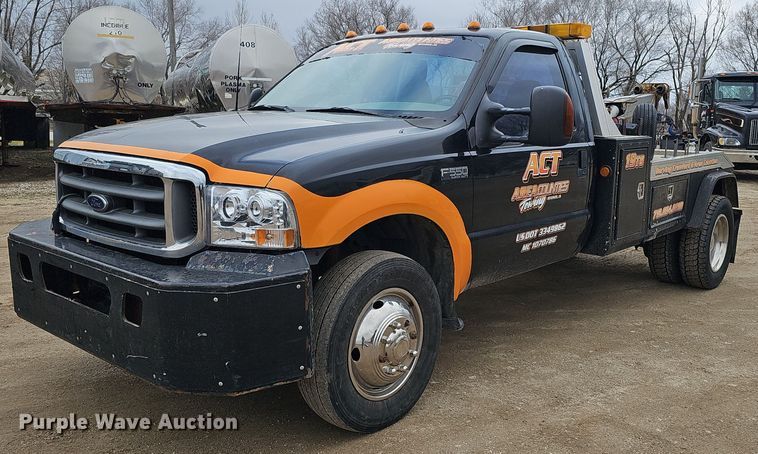 2003 Ford F550 Super Duty XLT tow truck - DQ8671