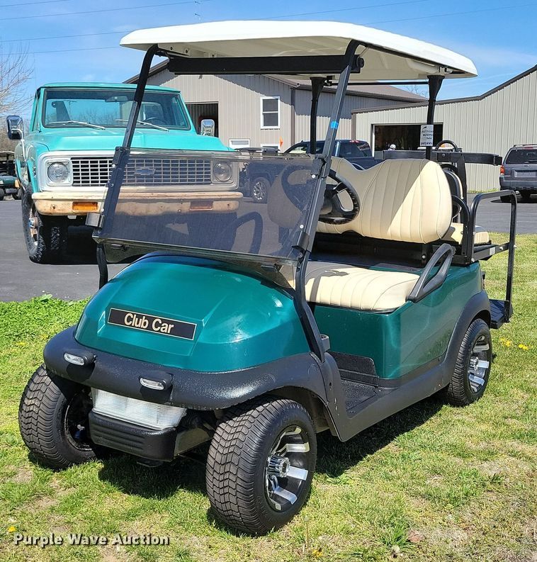 2006 Club Car Precedent golf cart - DR7997