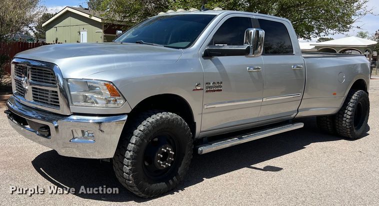 2014 Dodge Ram 3500HD Crew Cab pickup truck - DS2944