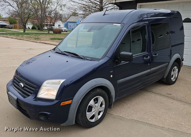2013 Ford Transit Connect XLT van - EI3718