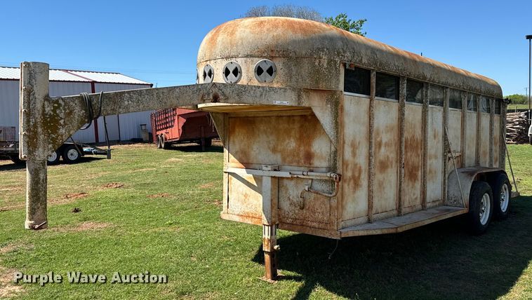 Shop built livestock trailer - EJ0441