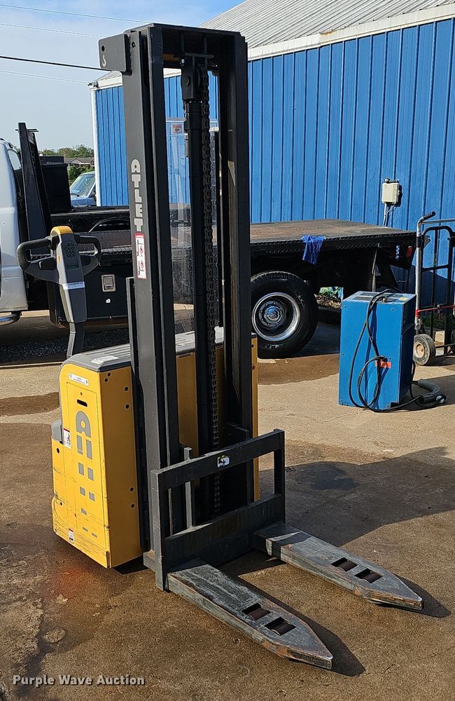 2010 Atlet PSH160ST320 pallet jack  - EJ6303