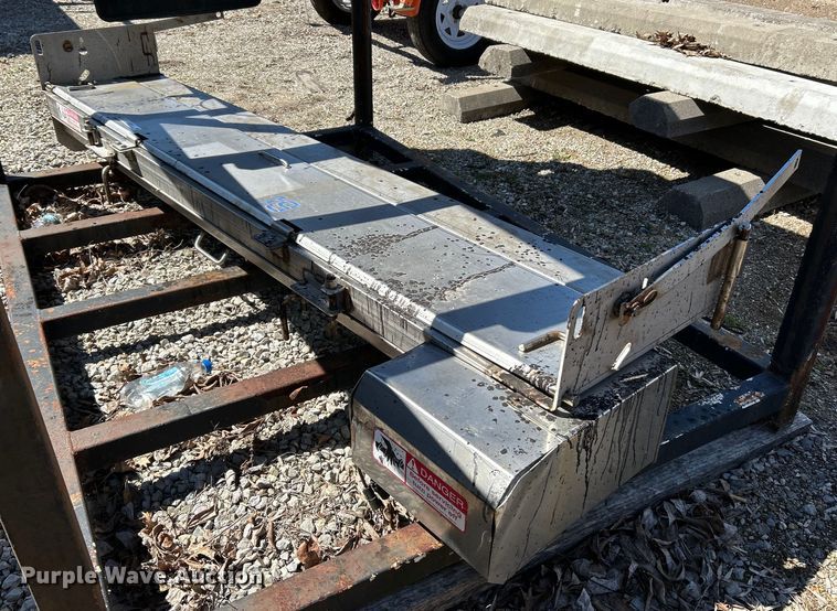 Buyers SaltDogg 92440SSA end gate spreader - EK4413